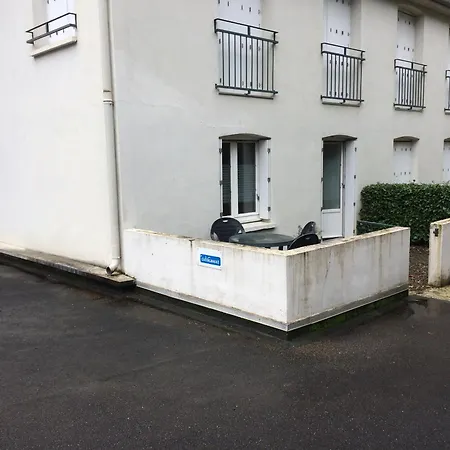 Daire Chez Matteo T2 35 M ,parking Prive Securise Terrasse 15m Local Skis 300m Des Remontees Mecaniques Bagnères-de-Luchon